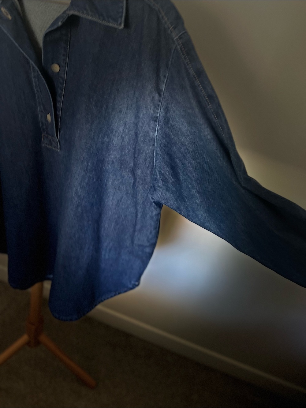 Massimo Dutti Dark Wash Denim Pullover blouse Size L Like New - Picture 3 of 11